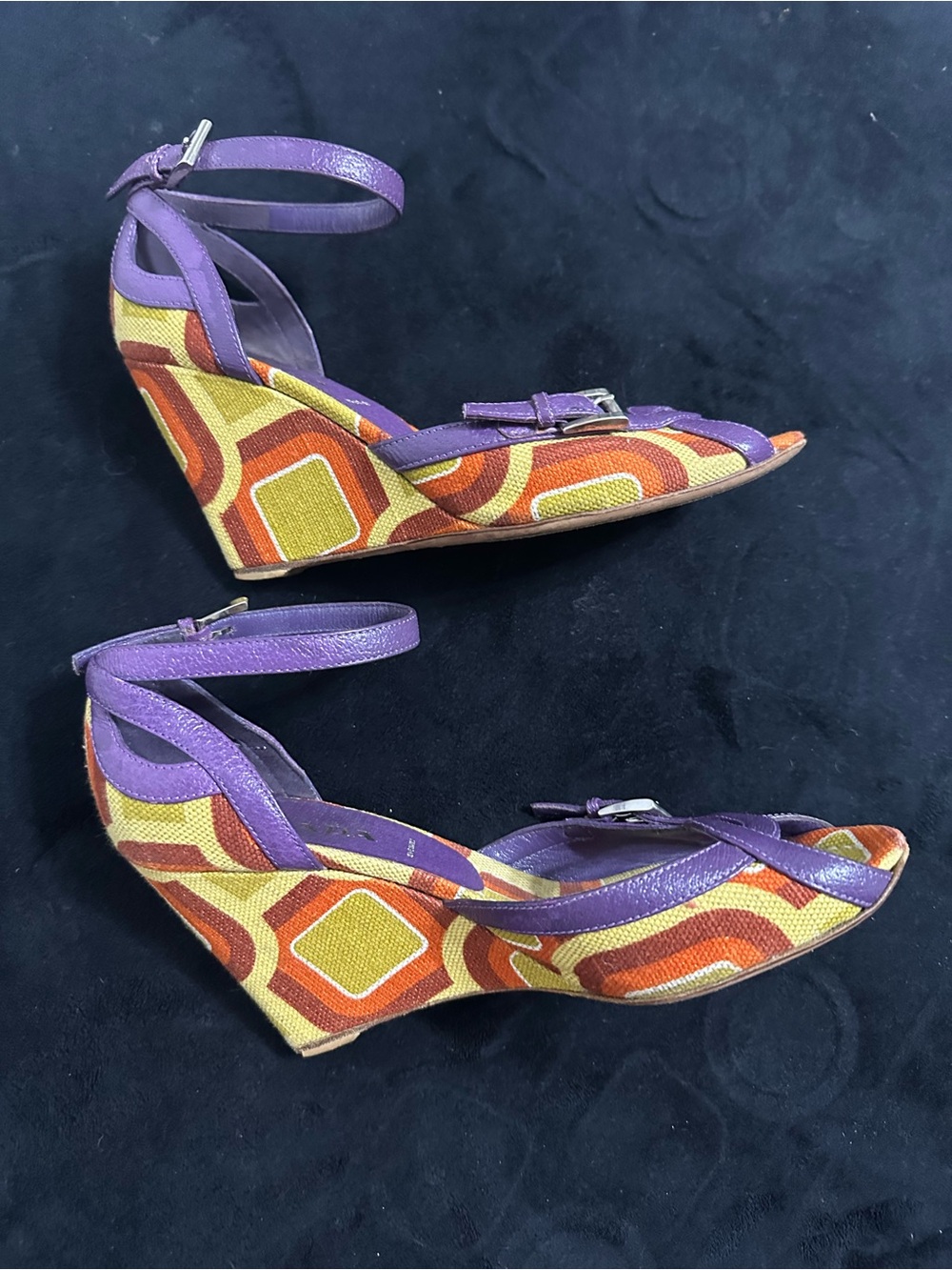 Prada vintage canvas and leather geometric print heel sandals. - Picture 2 of 6